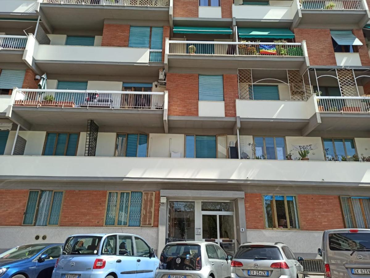 Апартаменты Casa Vacanze Giulia A Careggi Wi-Fi Флоренция Экстерьер фото